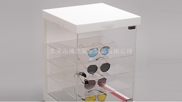 怎樣的包裝才能更好保護(hù)亞克力展示架呢？